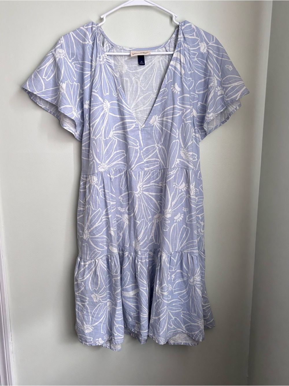 Universal threads Light Blue Floral Tiered V-Neck Dress linen blend w/pockets M